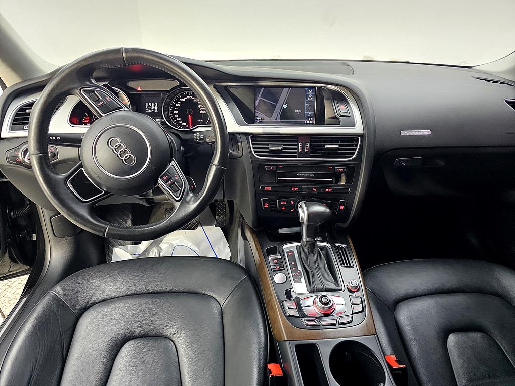 Audi A5 - Vista 5
