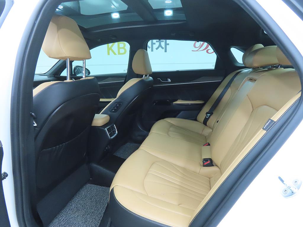 KIA K5 - Vista 6