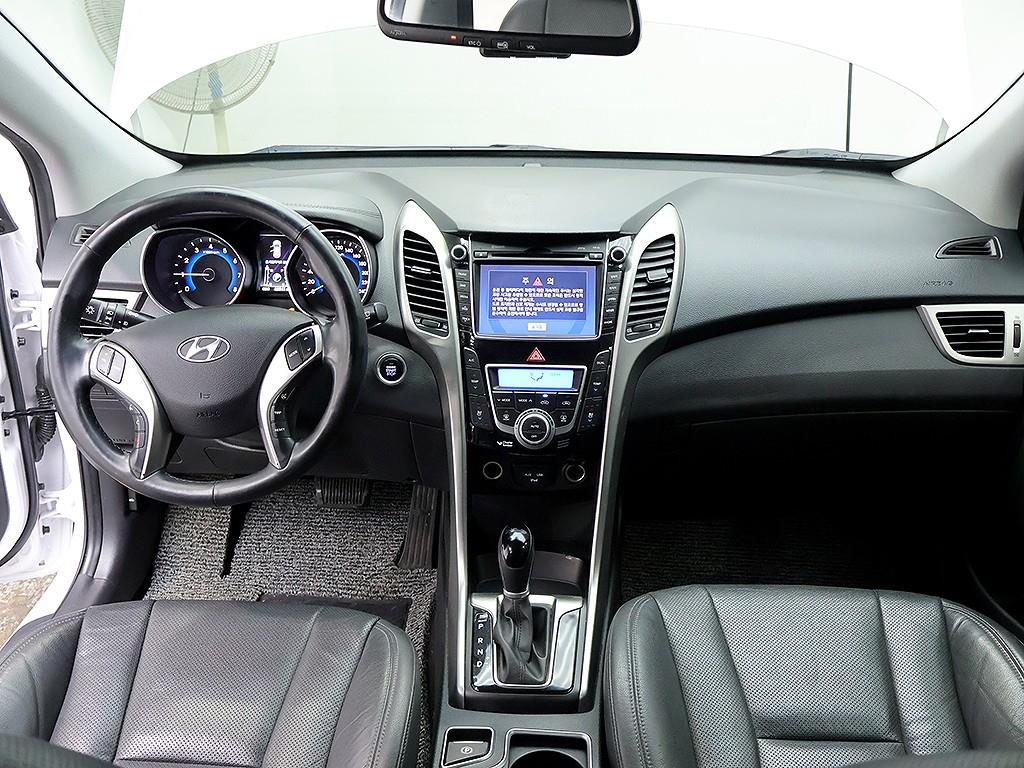 HYUNDAI i30 - Vista 9