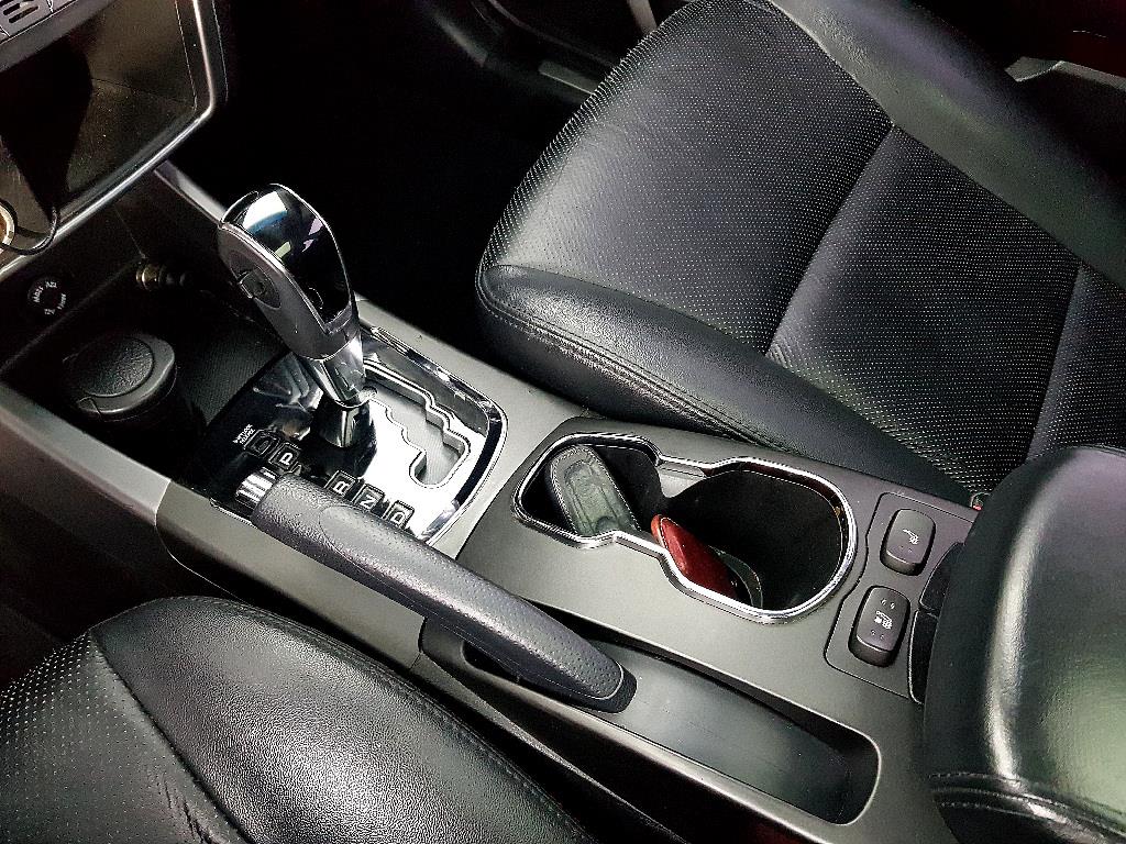 Ssangyong Korando - Vista 12