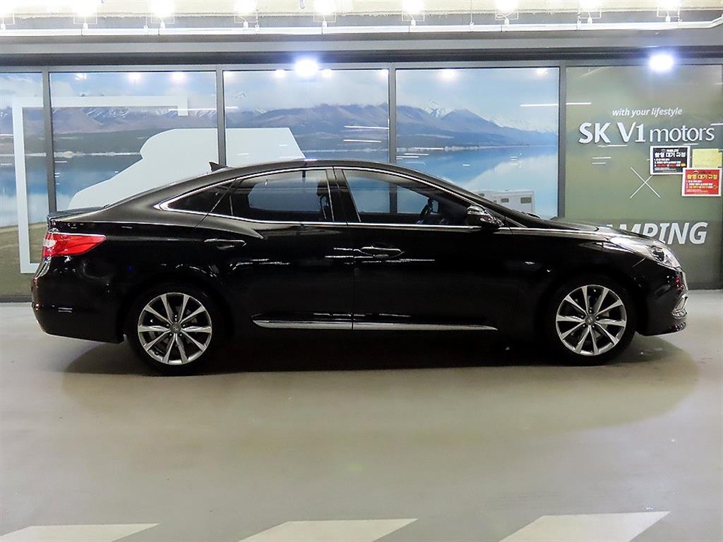 HYUNDAI Grandeur - Vista 3