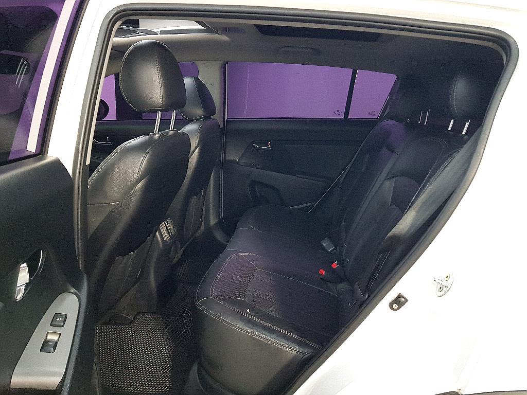 KIA Sportage - Vista 9