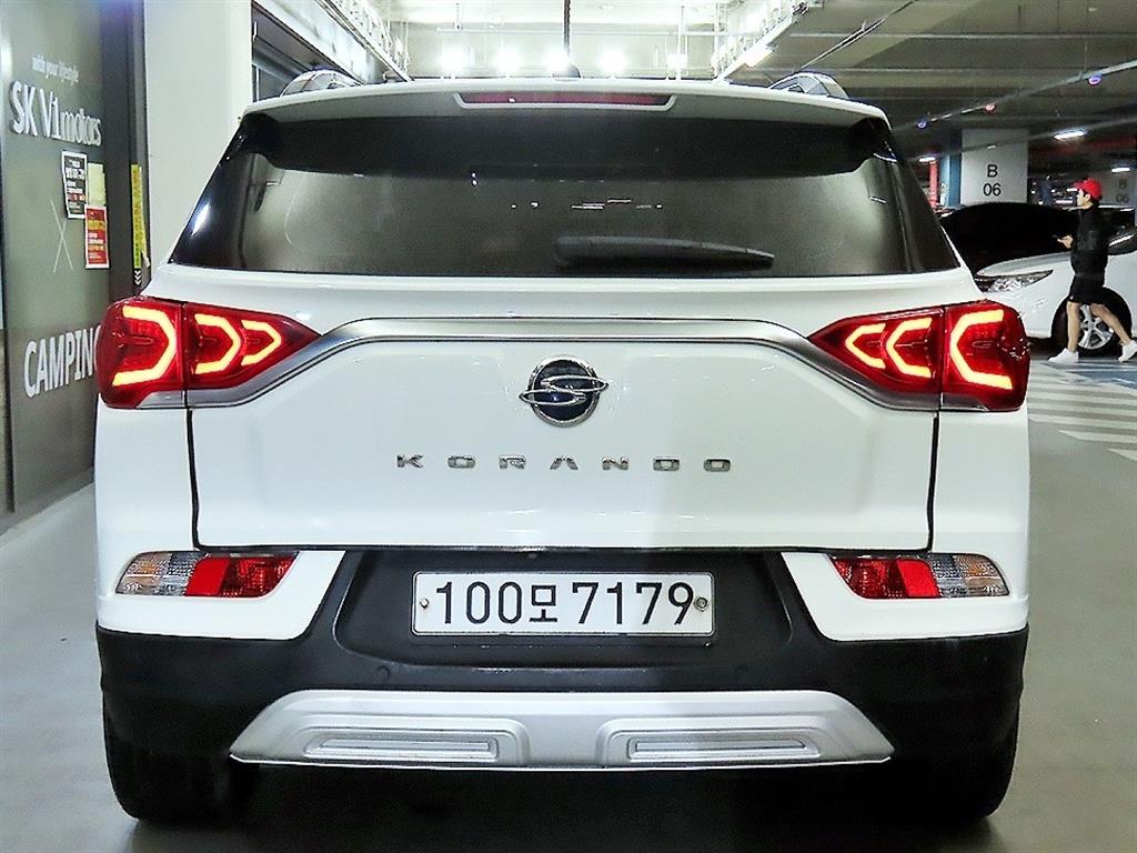 Ssangyong Korando - Vista 5