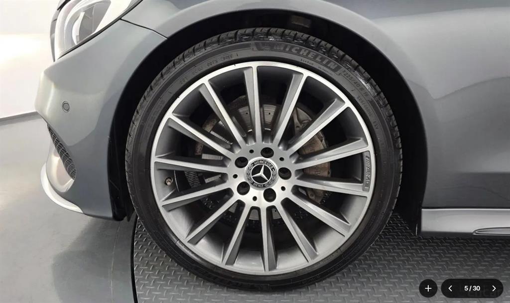 Mercedes Benz C Class - Vista 5