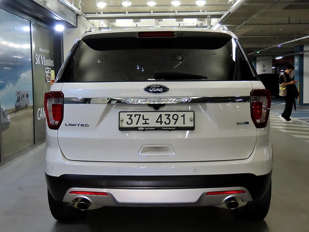 Ford Explorer - Vista 5