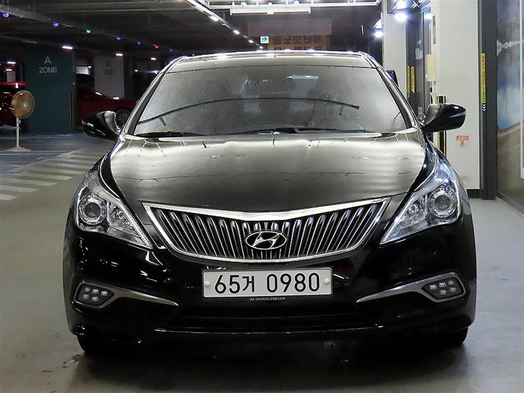 HYUNDAI Grandeur - Vista 2
