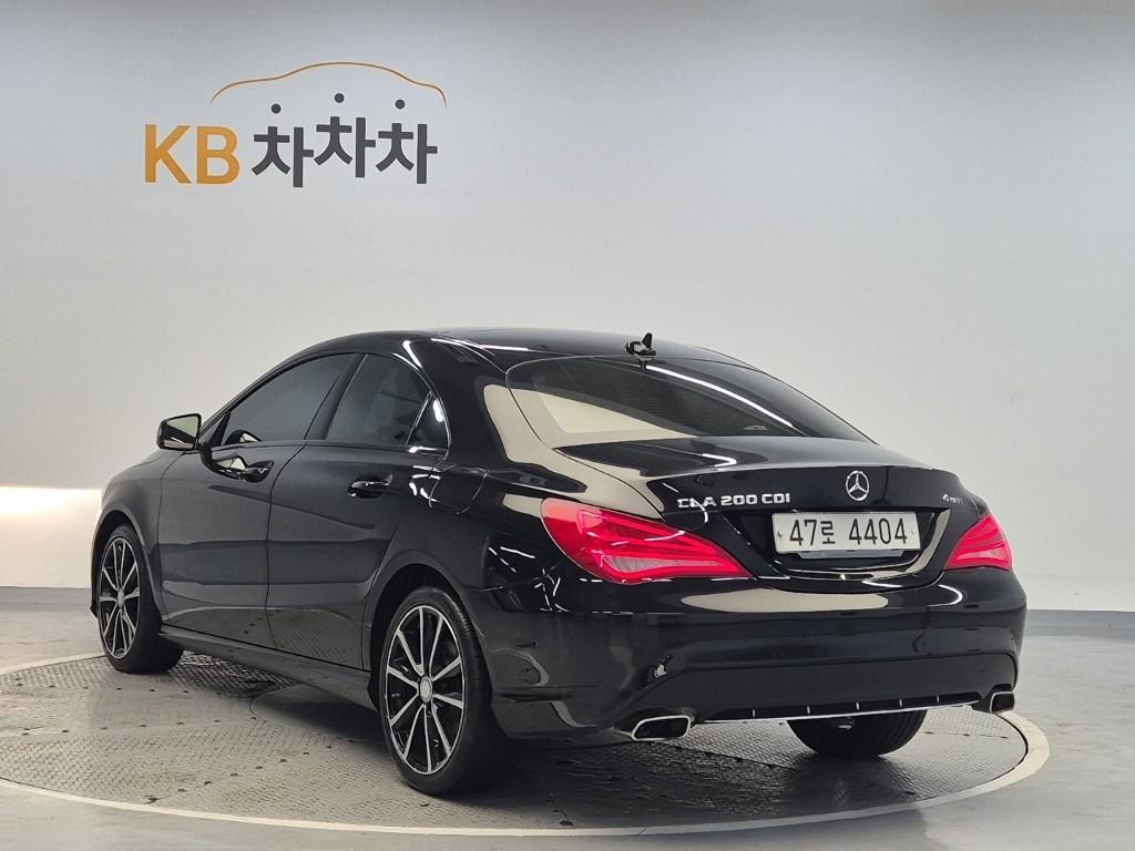 Mercedes Benz CLA Class - Vista 2
