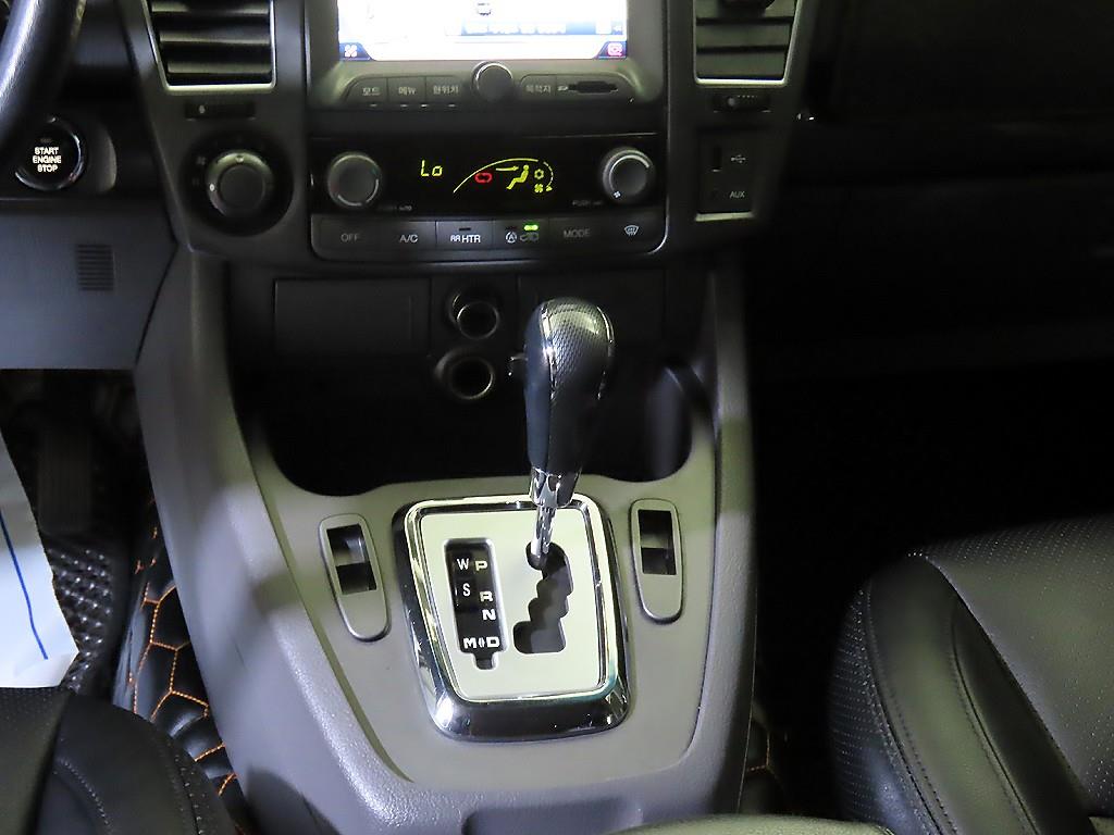 Ssangyong Korando - Vista 12