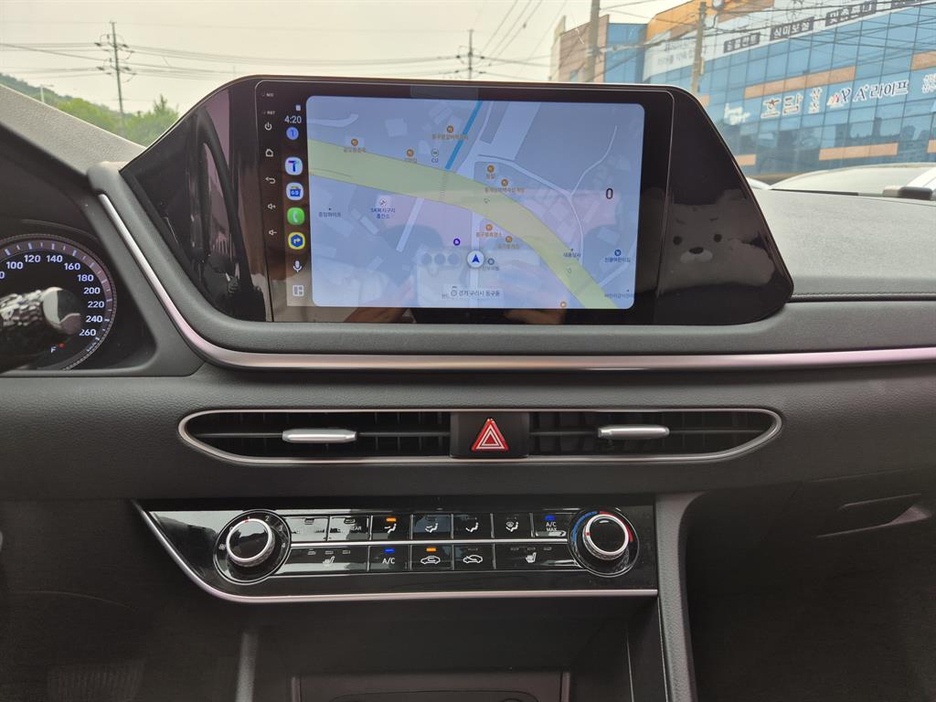 HYUNDAI Sonata - Vista 9