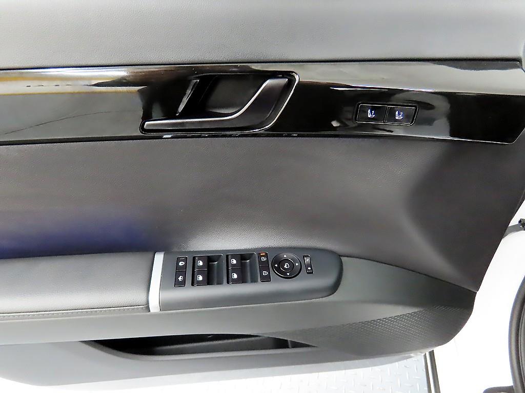 HYUNDAI Grandeur - Vista 11