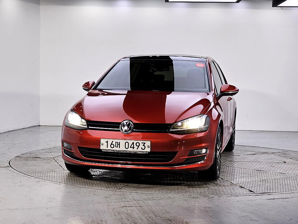 Volkswagen Golf - Vista 2
