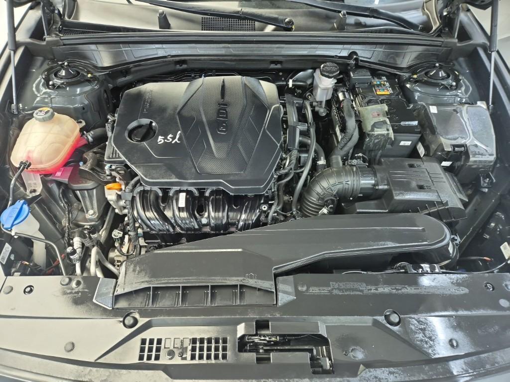 KIA K8 - Vista 5