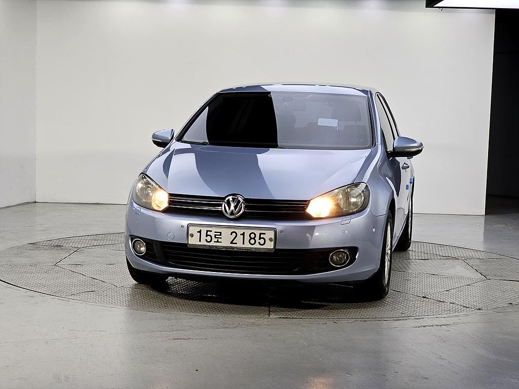 Volkswagen Golf - Vista 2