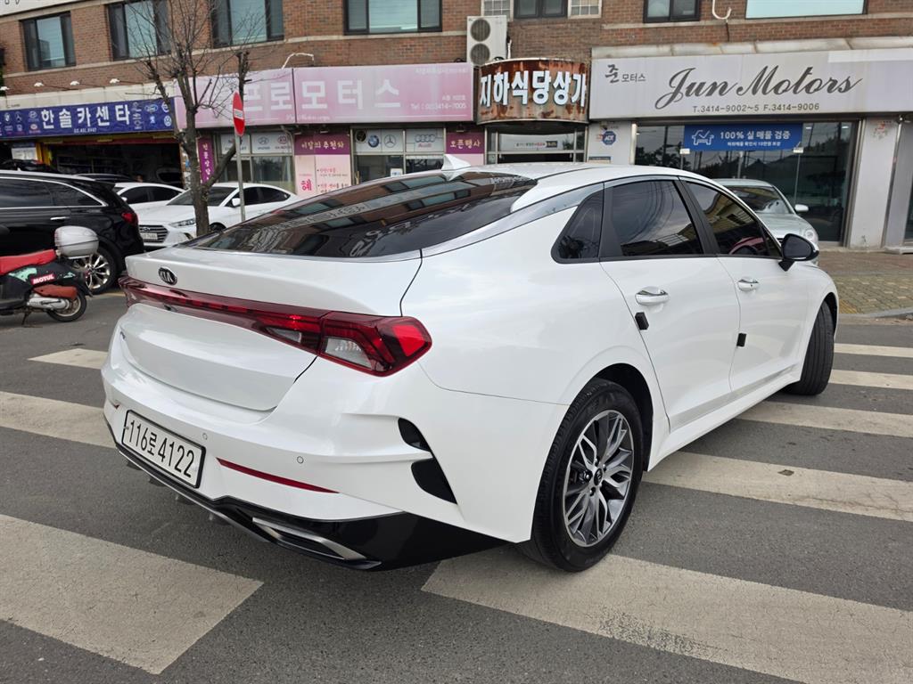KIA K5 - Vista 6