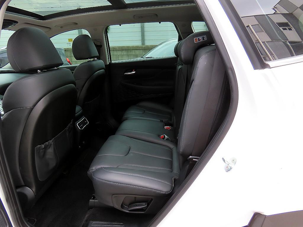 HYUNDAI Santa Fe - Vista 6