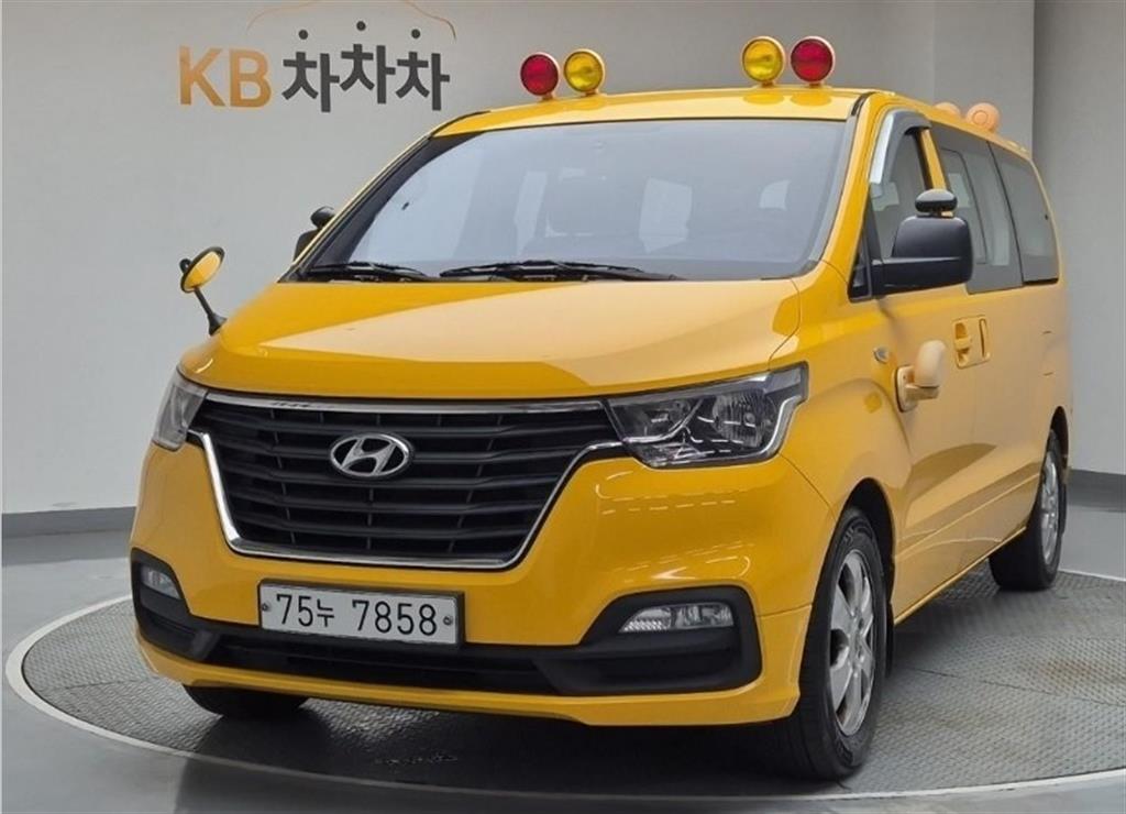 HYUNDAI Starex 2019 Amarillo - Importación desde Corea - HF Imports Iquique - Foto 1