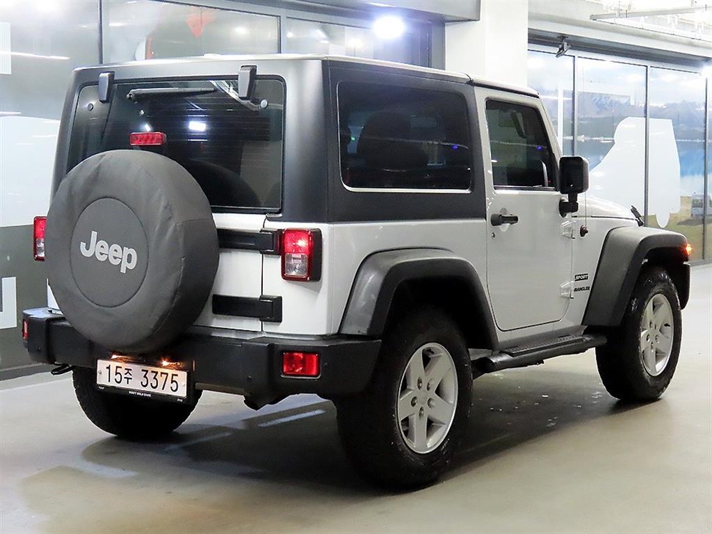 Jeep Wrangler - Vista 4
