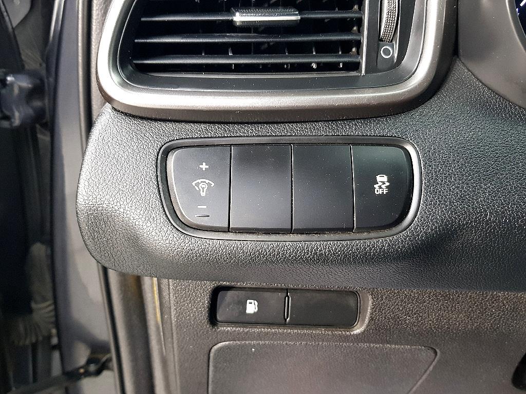 KIA Sorento - Vista 11