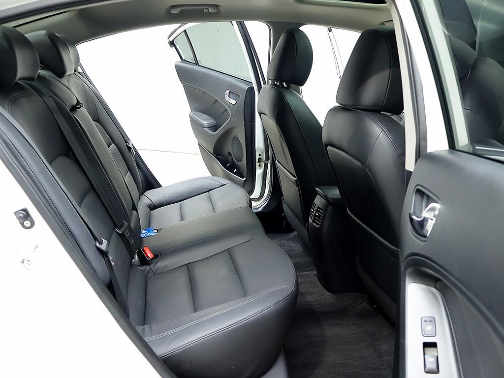 KIA K3 2014 Blanco - Importación desde Corea - HF Imports Iquique - Foto 12