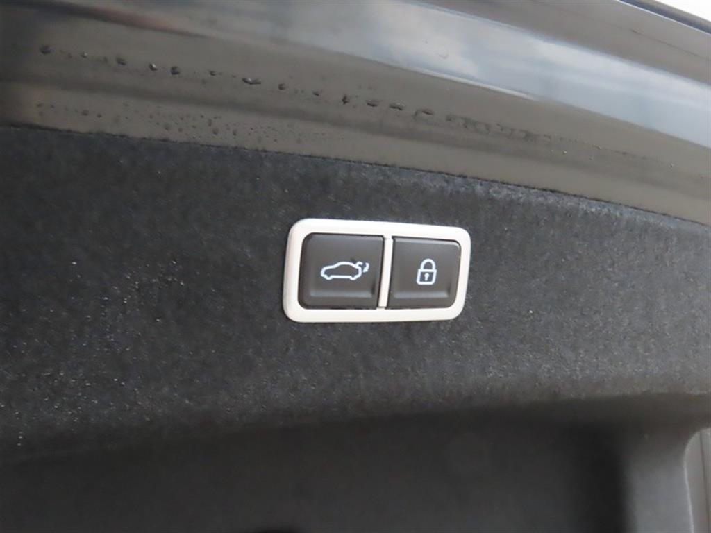 Genesis G80 - Vista 9