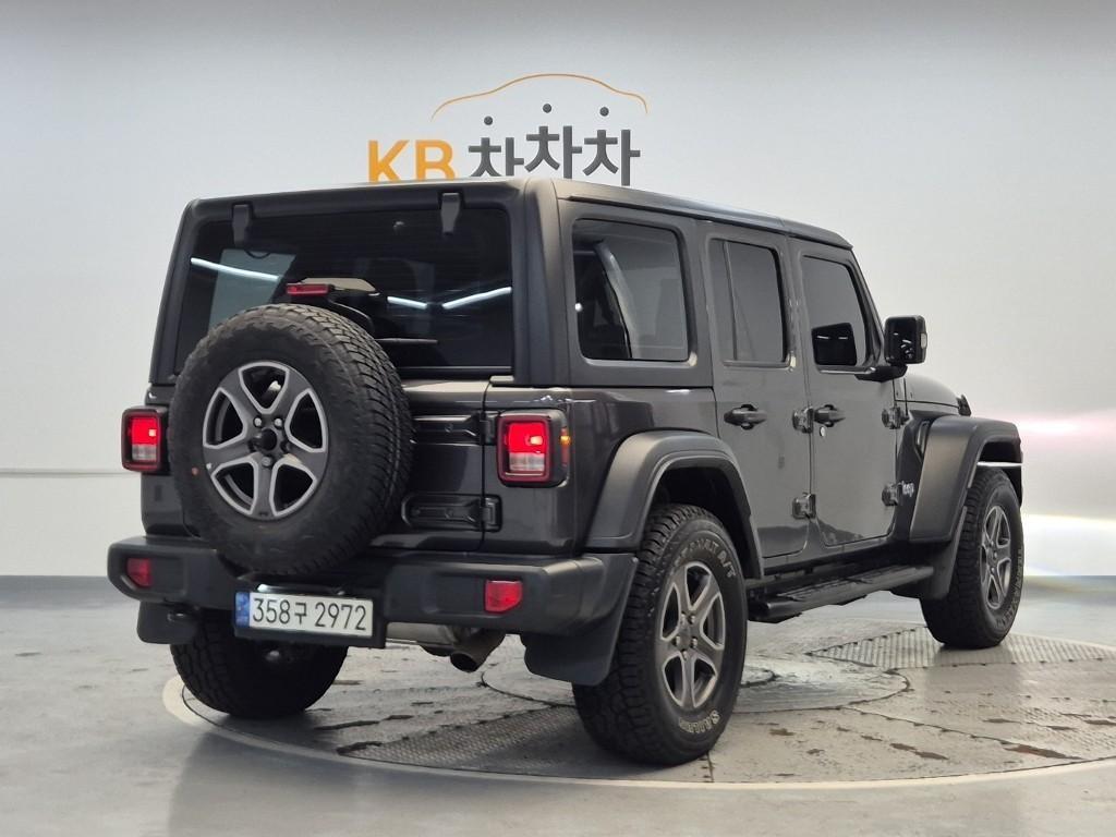 Jeep Wrangler - Vista 3
