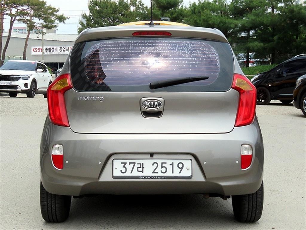 KIA Morning - Vista 4