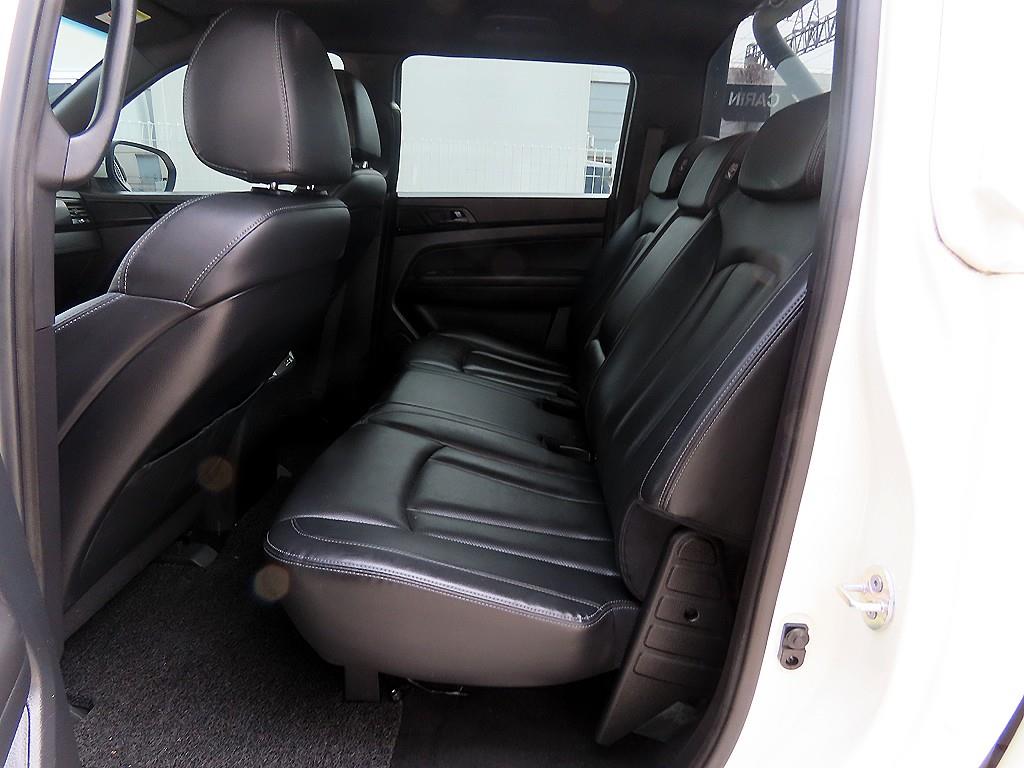 Ssangyong Rexton - Vista 6