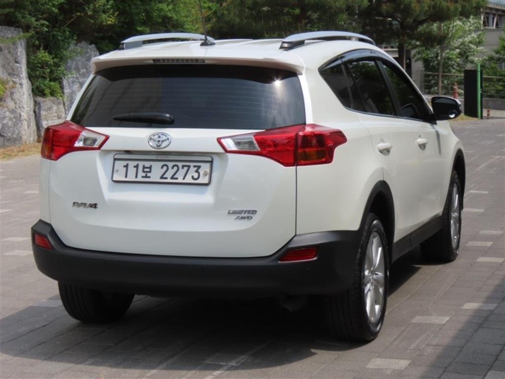 Toyota RAV4 - Vista 5