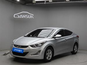 HYUNDAI Avante - Vista 4