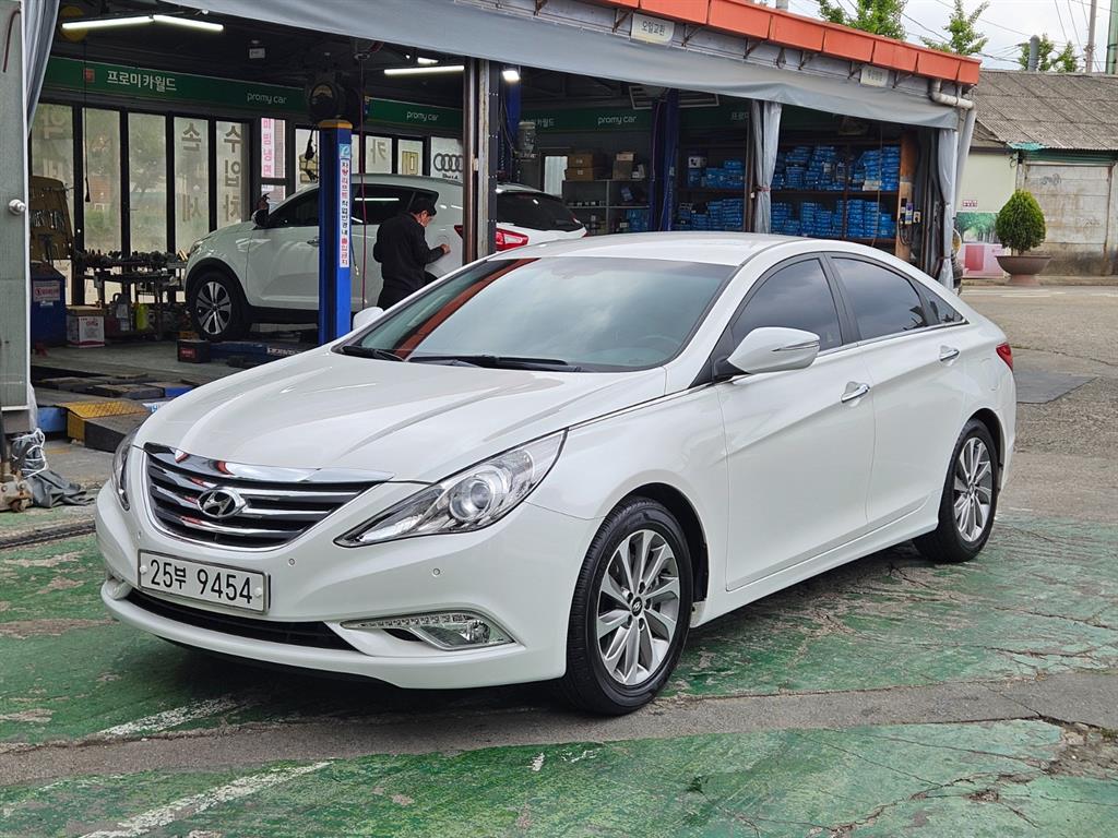 HYUNDAI Sonata 2013 Blanco - Importación desde Corea - HF Imports Iquique - Foto 1