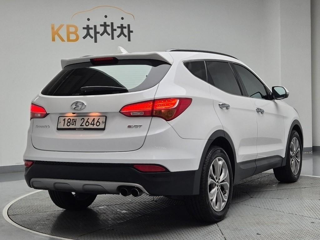 HYUNDAI Santa Fe - Vista 3