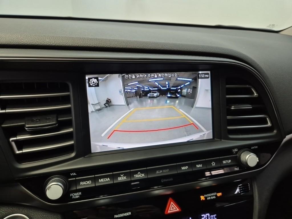 HYUNDAI Avante 2020 Blanco - Importación desde Corea - HF Imports Iquique - Foto 13