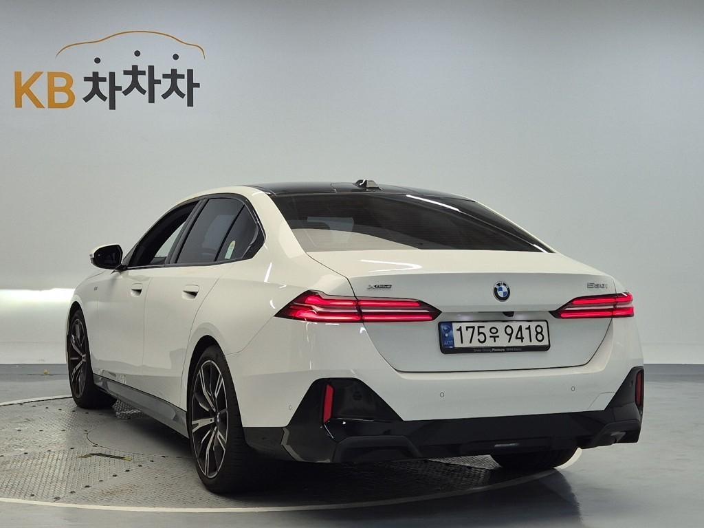 BMW 5 Series - Vista 4