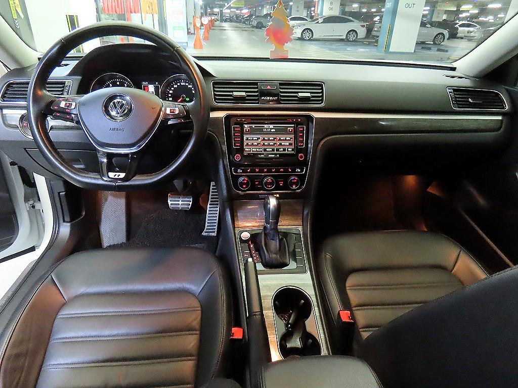 Volkswagen Passat - Vista 10