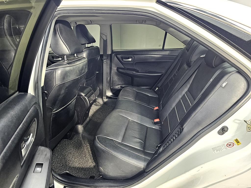 Toyota Camry - Vista 9