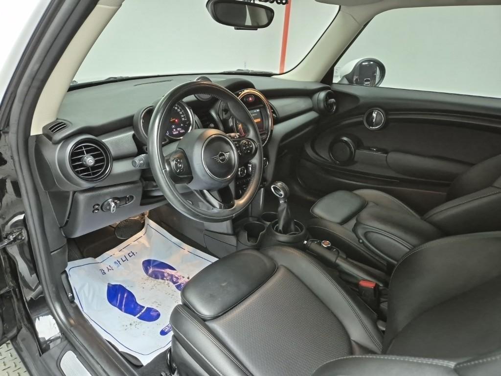 Mini Cooper - Vista 7