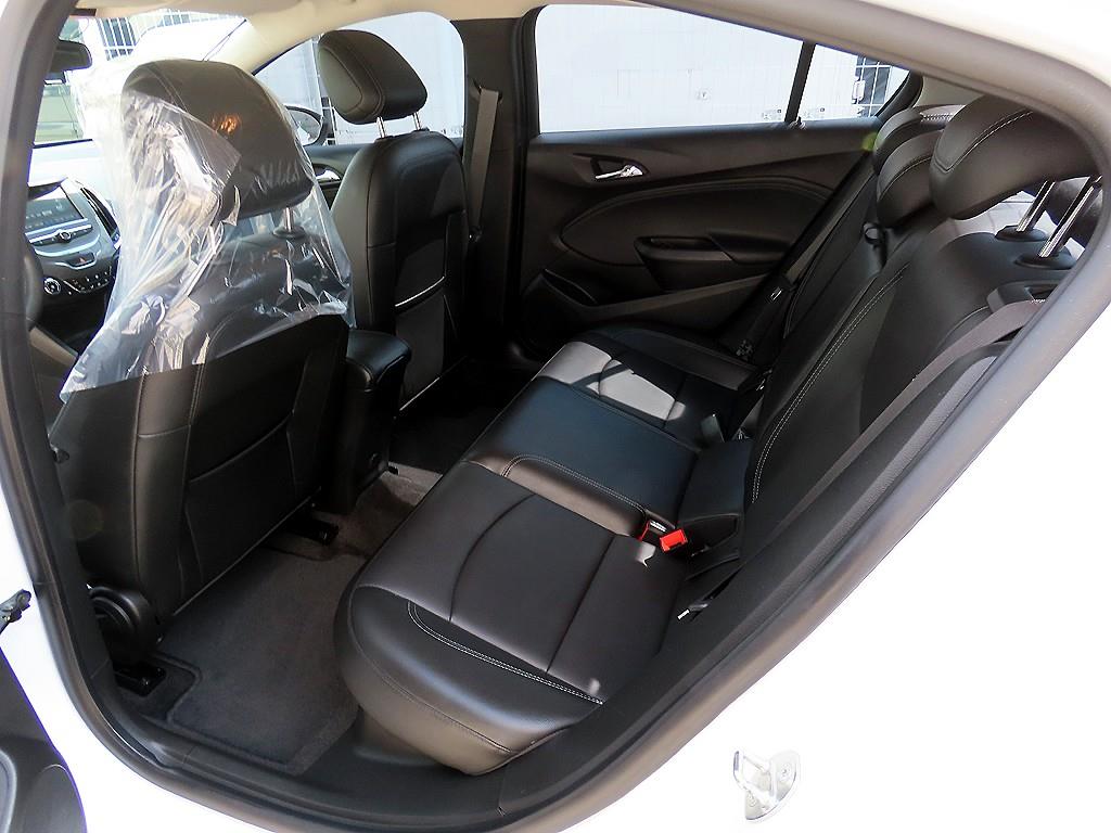 Chevrolet Cruise - Vista 6