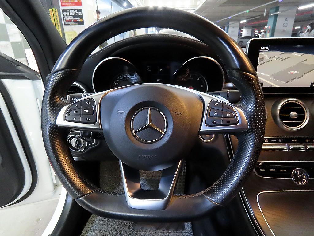 Mercedes Benz C Class - Vista 8