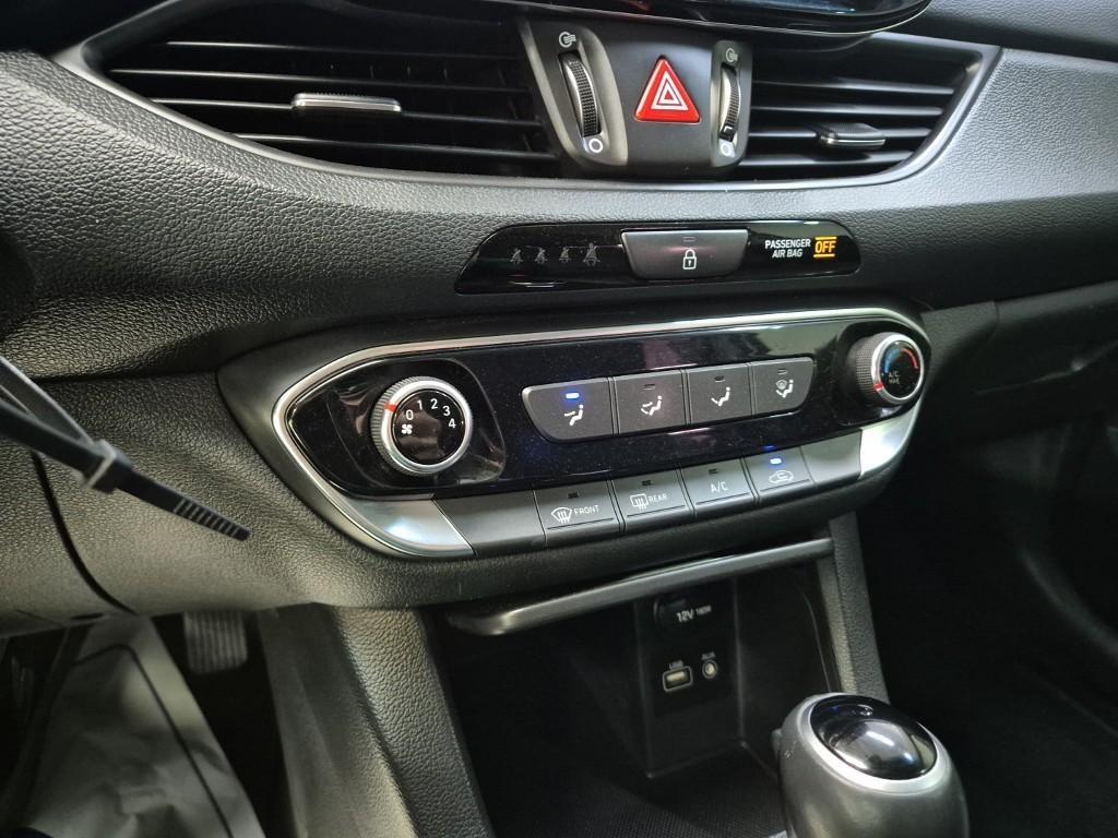 HYUNDAI i30 2018 Blanco - Importación desde Corea - HF Imports Iquique - Foto 16