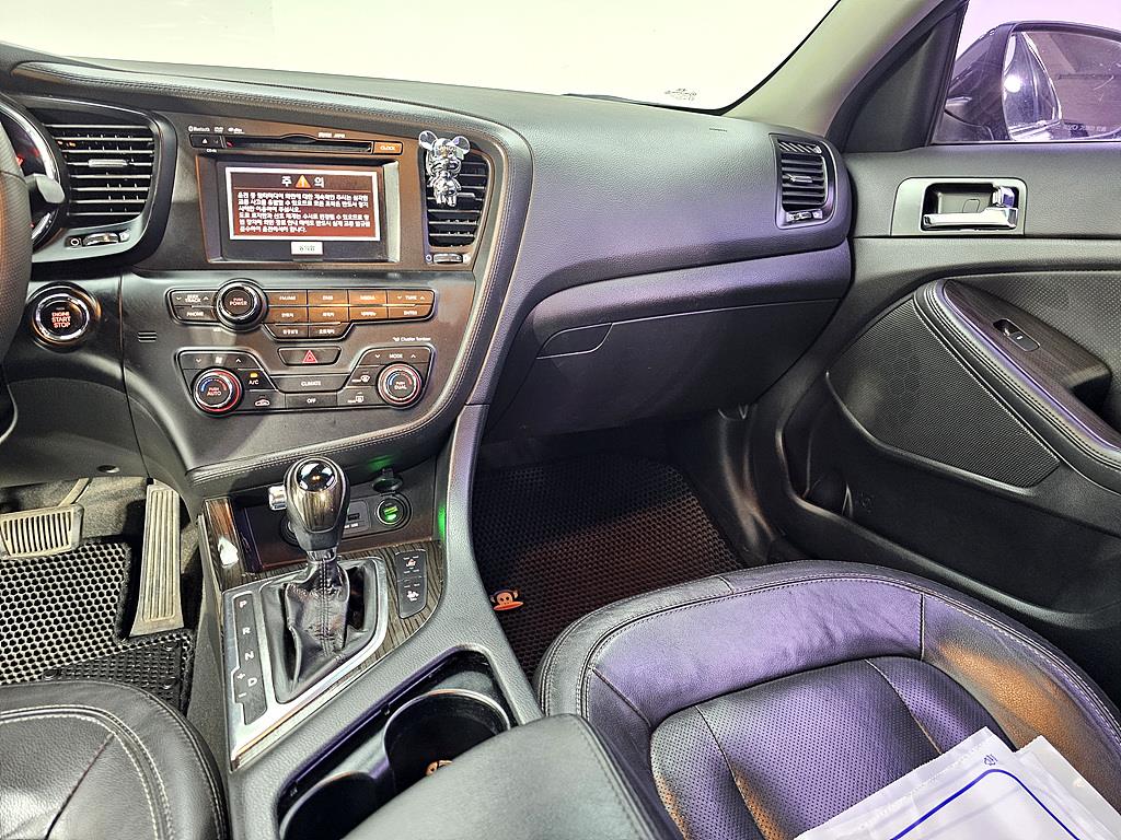 KIA K5 - Vista 10