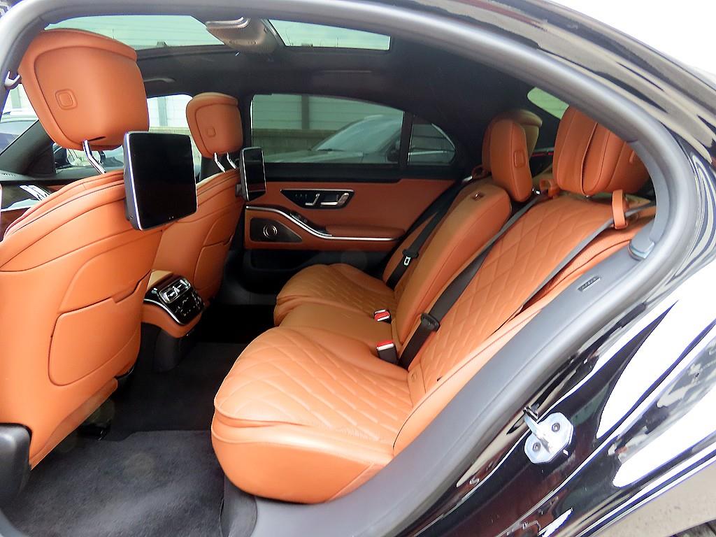 Mercedes Benz S Class - Vista 6