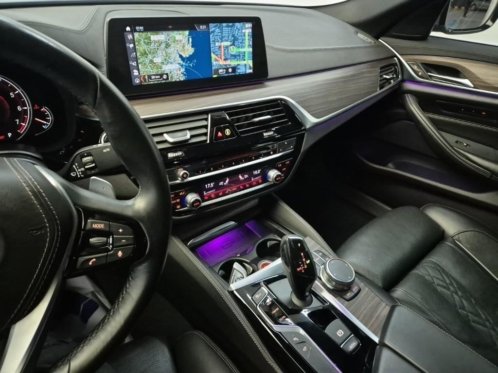 BMW 5 Series - Vista 10