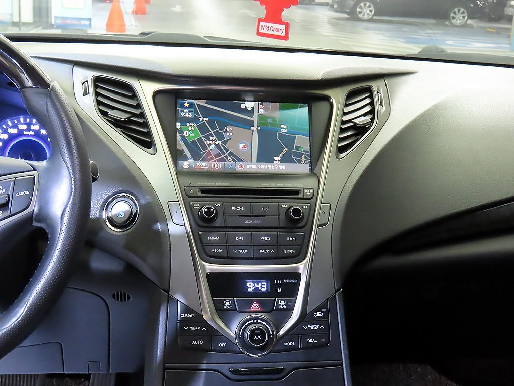 HYUNDAI Grandeur - Vista 11
