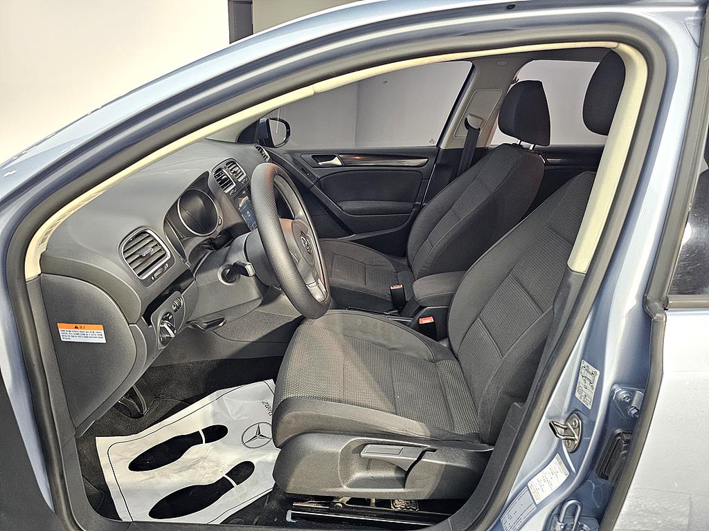 Volkswagen Golf - Vista 8