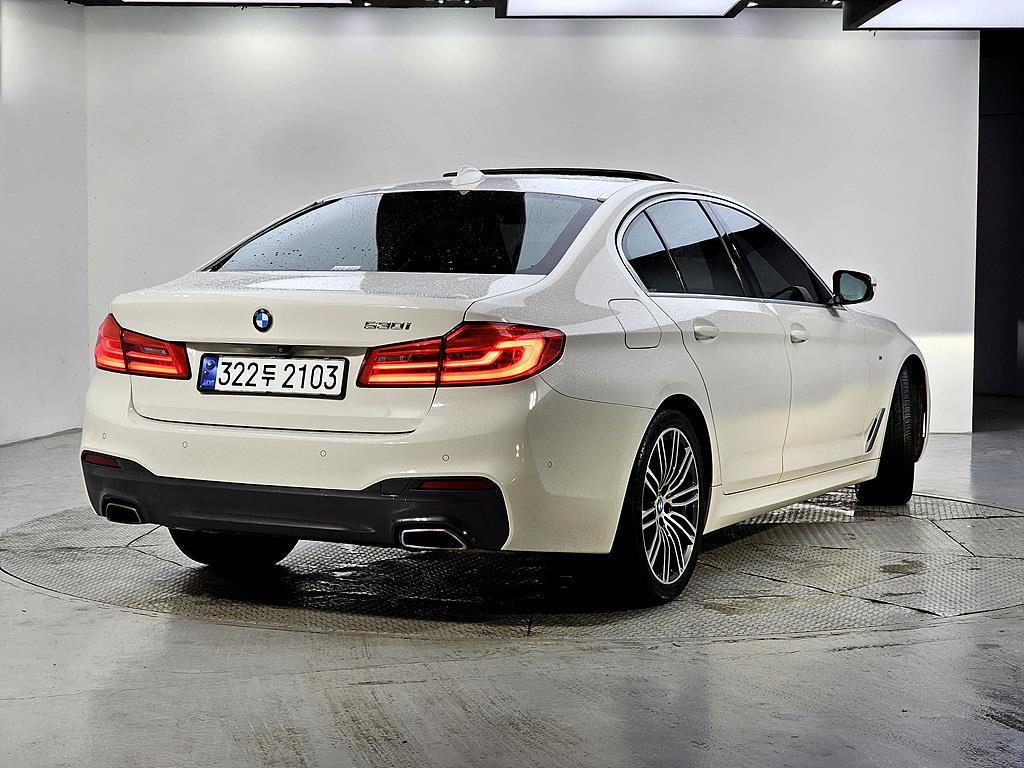 BMW 5 Series - Vista 4