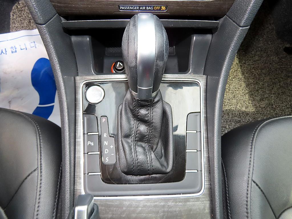 Volkswagen Passat - Vista 10