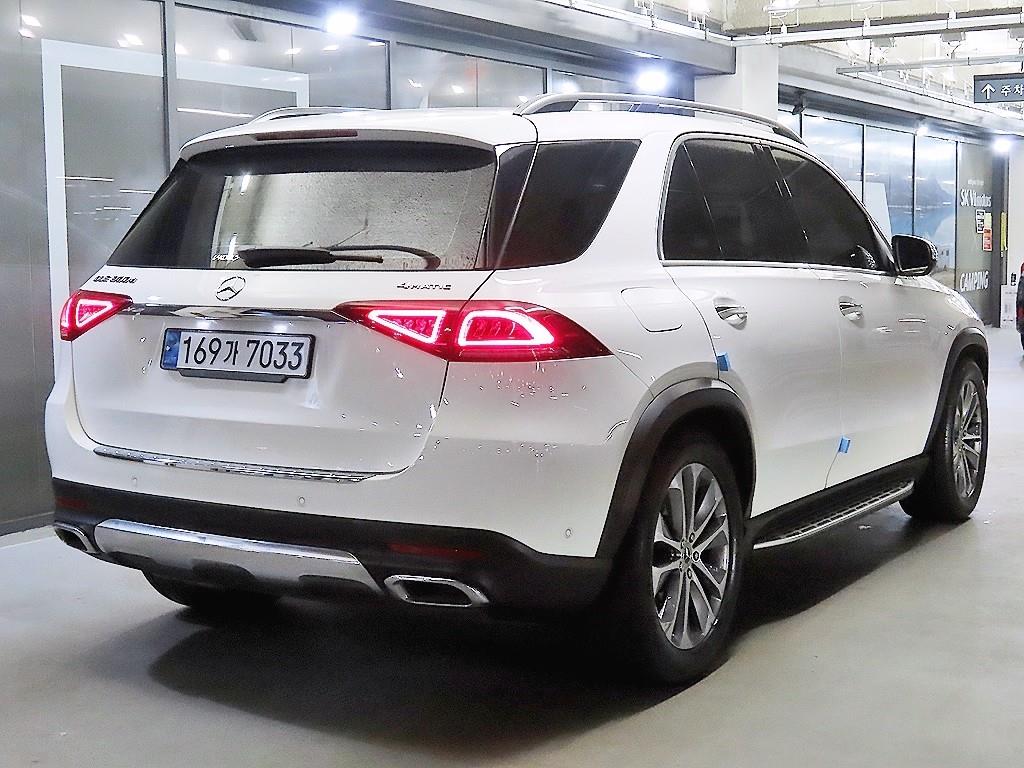 Mercedes Benz GLE Class - Vista 4