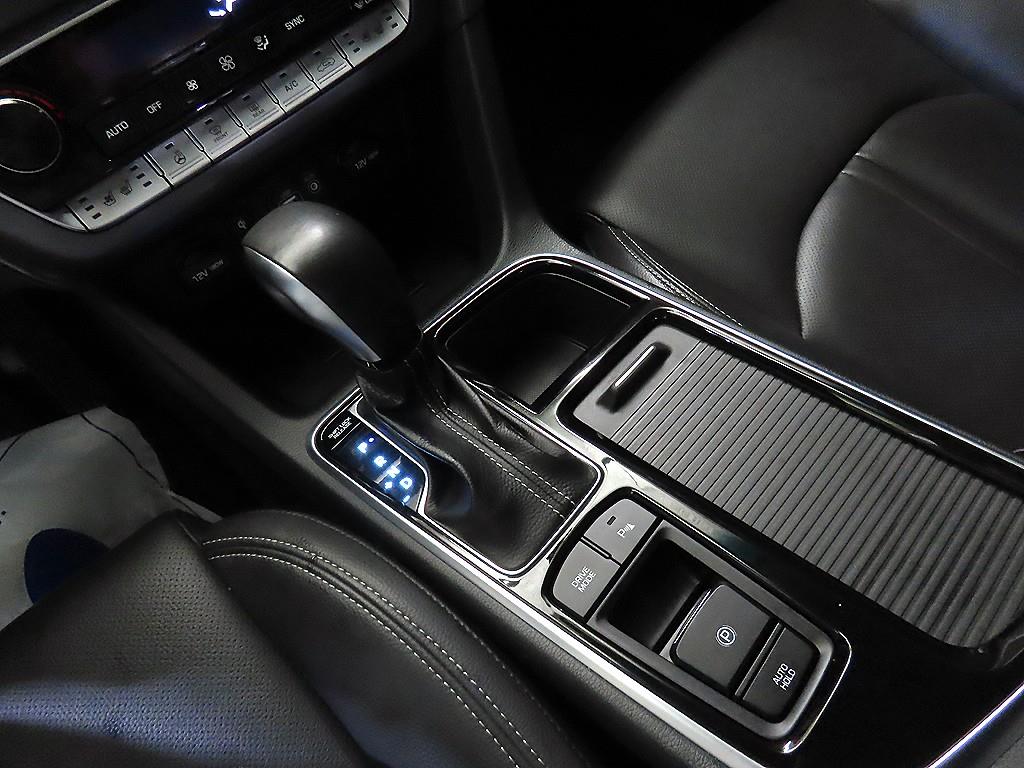 HYUNDAI Sonata - Vista 12