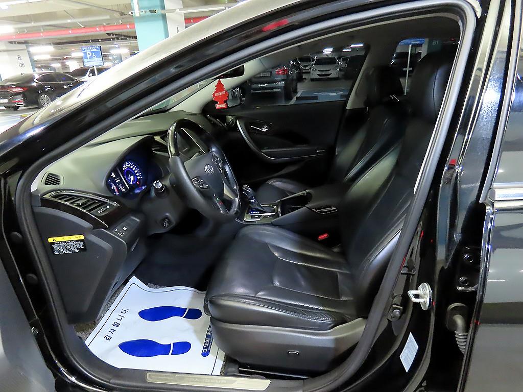 HYUNDAI Grandeur - Vista 6