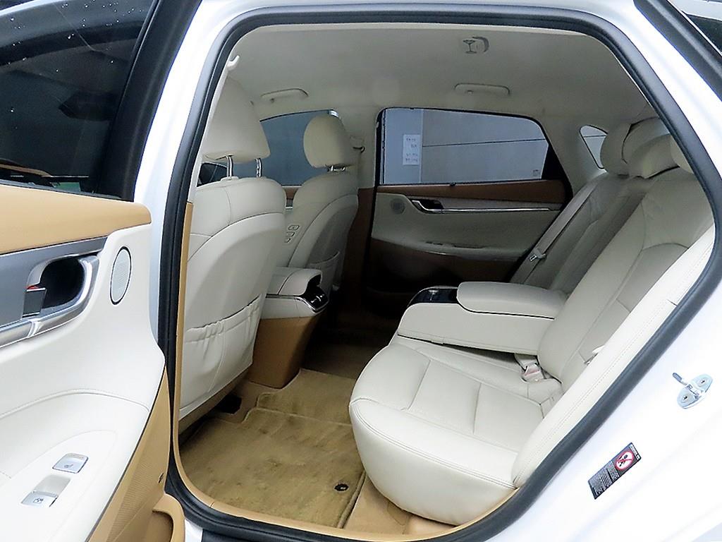 HYUNDAI Grandeur - Vista 6